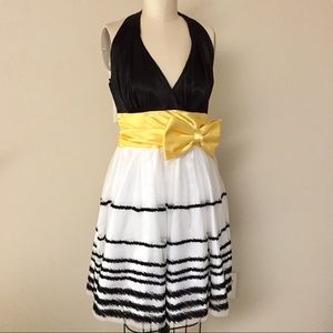 B.Darlin Halter Dress Size 9/10 Juniors